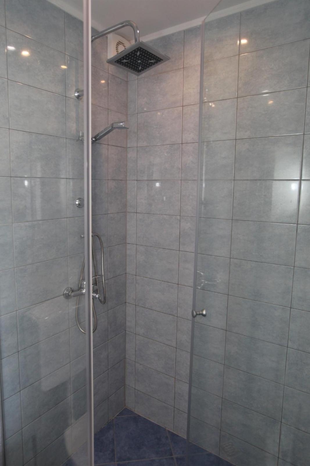 Apartment With Terrace And Sea View - Lucic โตรกีร์ ภายนอก รูปภาพ